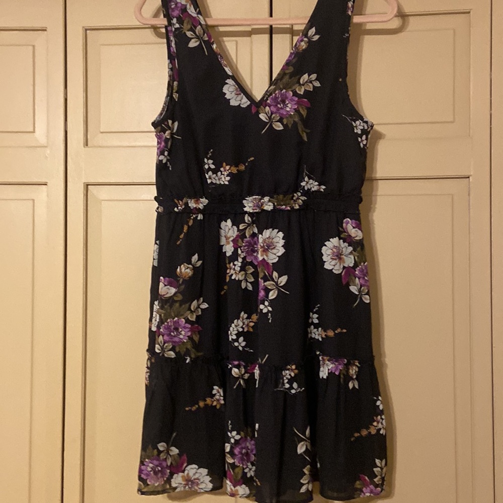 Dress - Picture 5 of 6
